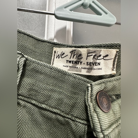 NWT Free People We The Free Living Good Vibrations Sage Denim Cutoff - Picture 7 of 10